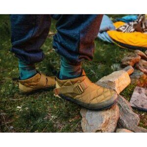 Chaco Ramble Puff Quilted Gold Slip-On Adjustable Shoes Gorpcore Outdoors 7